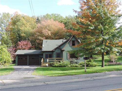 872 Thomas Ave, Irondequoit, NY, 14617-1441 | Card Image