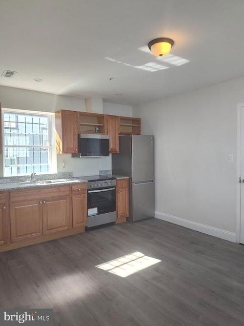 5-4230 6th St Se, WASHINGTON, DC, 20032-3607 | Card Image