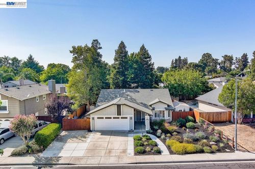 1763 Jennifer Dr, Livermore, CA, 94550 | Card Image