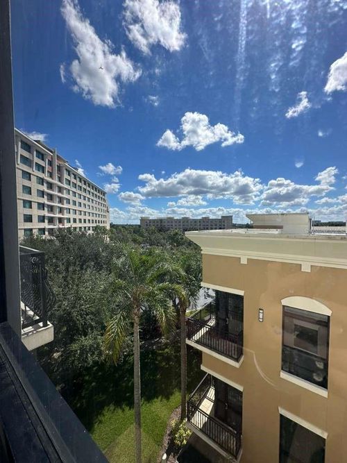 ste-4071-1525 International Pkwy, Lake Mary, FL, 32746-7643 | Card Image