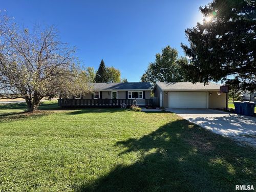 1024 S Mississippi St, Blue Grass, IA, 52726-9688 | Card Image