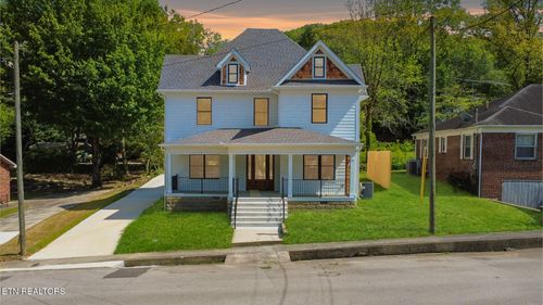 115 Roane St, Oliver Springs, TN, 37840-1606 | Card Image