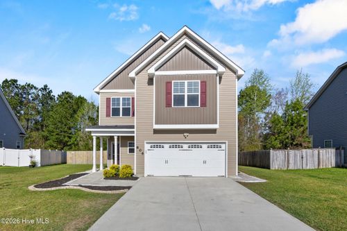 806 Tuscarora Trl, Jacksonville, NC, 28546-6403 | Card Image