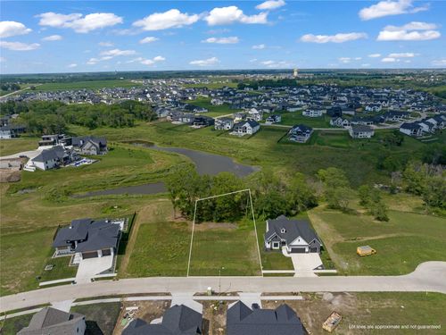 18193 Hidden Knl, Clive, IA, 50325-6404 | Card Image