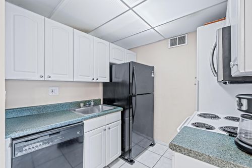 apt-406-2000 N Congress Ave, West Palm Beach, FL, 33401-1699 | Card Image