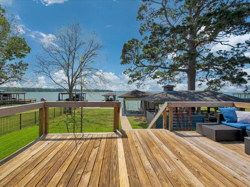 115 Harbor Addition Dr, Livingston, TX, 77351-1178 | Card Image