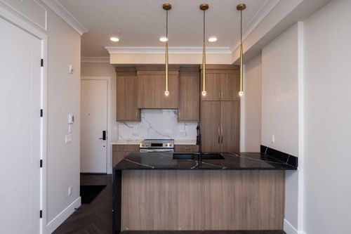 607-330 Dieppe Dr Sw, Calgary, AB, T3E0E6 | Card Image