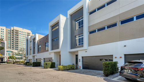 211-211 Cosmopolitan Ct, SARASOTA, FL, 34236-6894 | Card Image