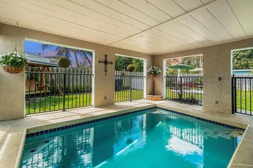 944 Hansen St, West Palm Beach, FL, 33405-3020 | Card Image