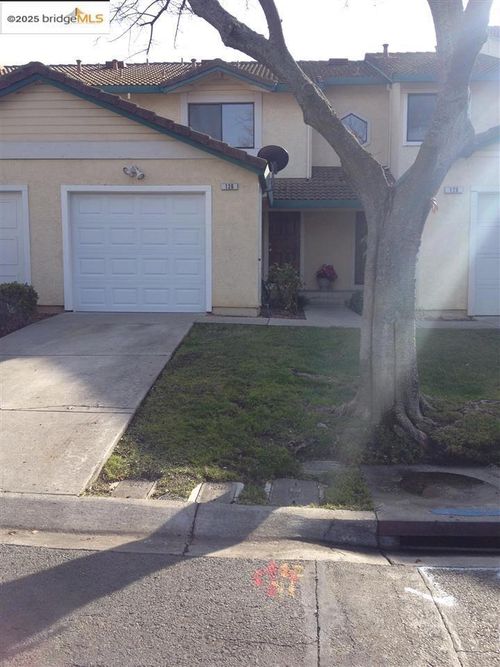126 Peppermill Ln, Pittsburg, CA, 94565 | Card Image