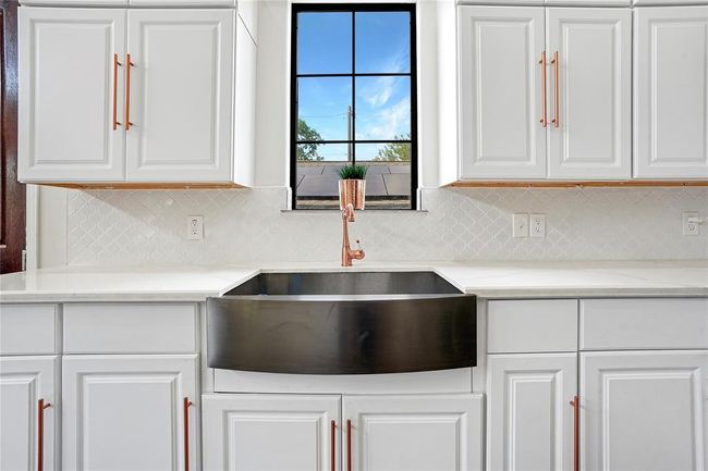 11215 Duane St, House other with 5 bedrooms, 3 bathrooms and null parking in Houston TX | Image 11
