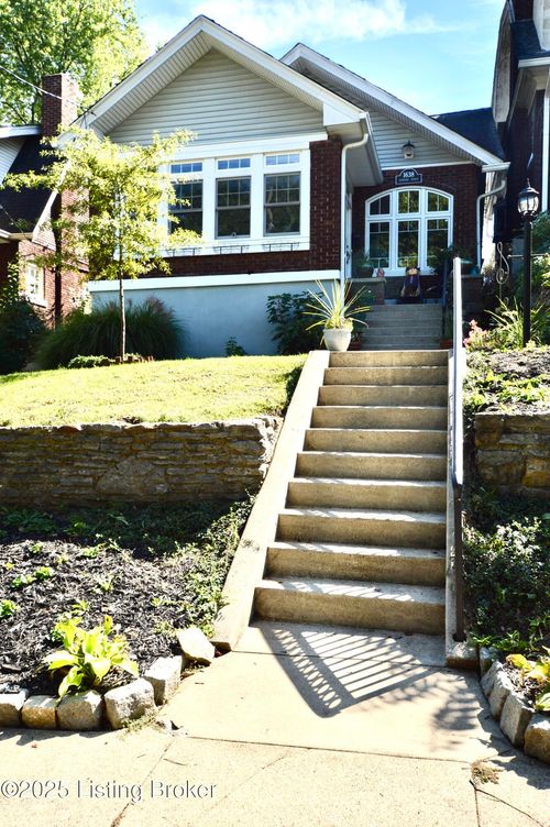 1638 Edenside Ave, Louisville, KY, 40204-1518 | Card Image