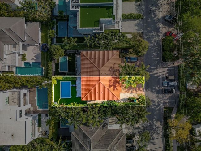 B - 464 Fernwood Rd, Townhouse with 3 bedrooms, 3 bathrooms and null parking in Key Biscayne FL | Image 38