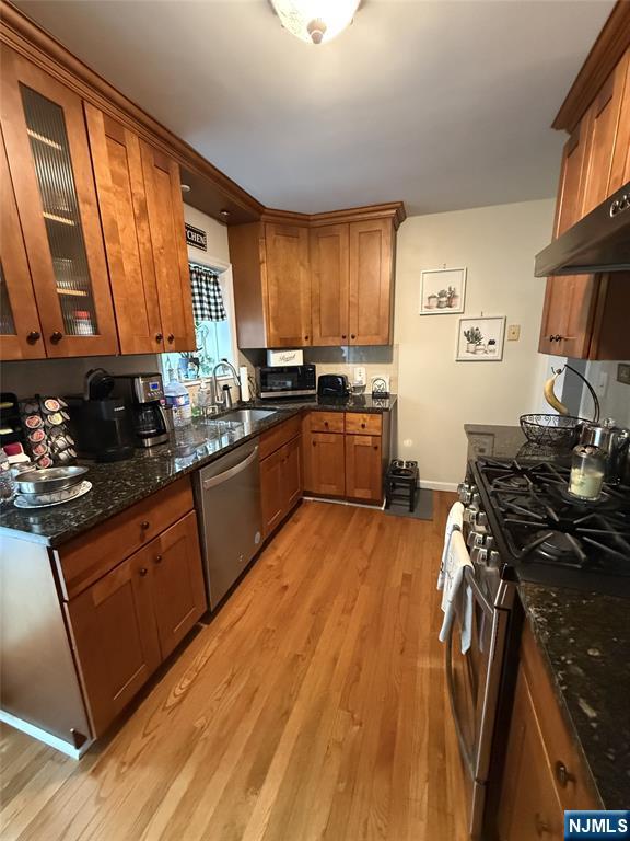 Residential Lease in Ridgewood