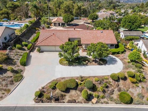1549 Ventana Dr, Escondido, CA, 92029-5522 | Card Image