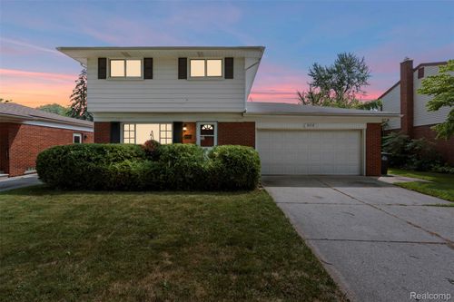 9719 Katherine St, Taylor, MI, 48180-3609 | Card Image