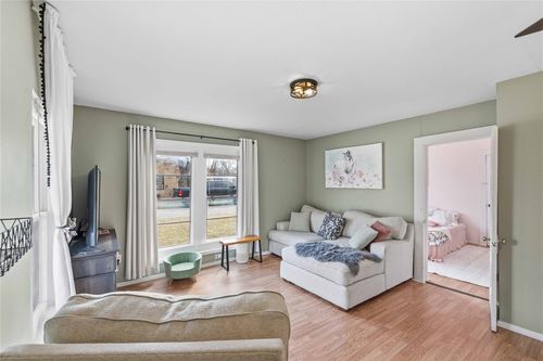 540 E 1st St, Cross Plains, TX, 76443-2472 | Card Image