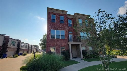 120 S Birch Ave, Broken Arrow, OK, 74012-5377 | Card Image