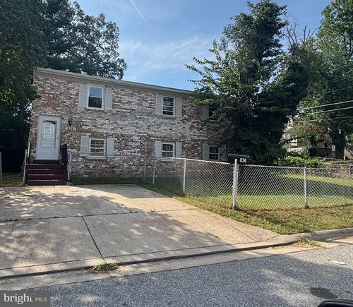 836 Balboa Ave, CAPITOL HEIGHTS, MD, 20743-3933 | Card Image