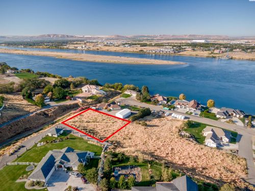 Lot 9, Block 3 Ridgeview Drive, Pasco, WA, 99301 | Card Image