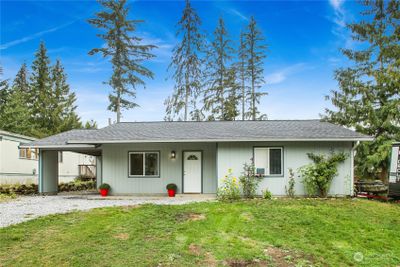 8360 Golden Valley Boulevard, House other with 3 bedrooms, 2 bathrooms and 1 parking in Maple Falls WA | Image 1