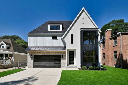 680 S Bryan St, Elmhurst, IL, 60126-4343 | Card Image