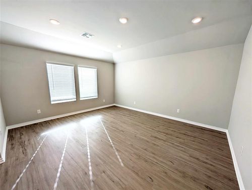 2824 Firefly Drive, Yukon, OK, 73099 | Card Image