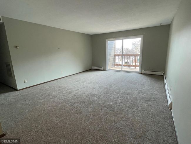 Large Livingroom | Image 4