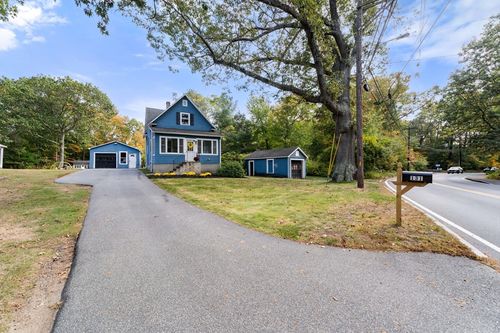 131 Montrose Ave, Wakefield, MA, 01880-4936 | Card Image