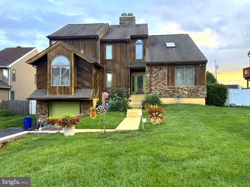 8908 Springview Road, PHILADELPHIA, PA, 19111 | Card Image