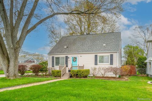 4526 Tonawanda Ave, Royal Oak, MI, 48073-1673 | Card Image