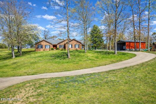 165 Fairway Dr, Greeneville, TN, 37743-5125 | Card Image