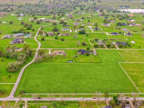 2819 W Fm 1462, Rosharon, TX, 77583-7631 | Card Image