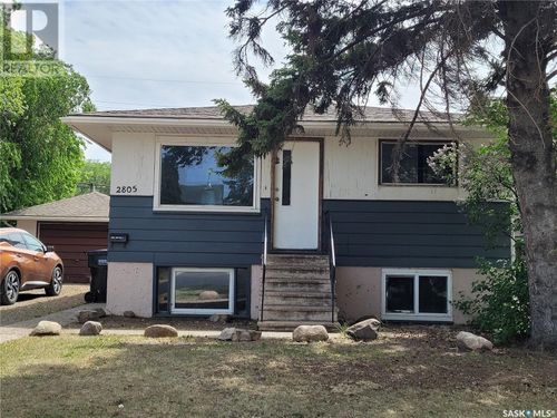 2805 20th St W, Saskatoon, SK, S7M1B9 | Card Image
