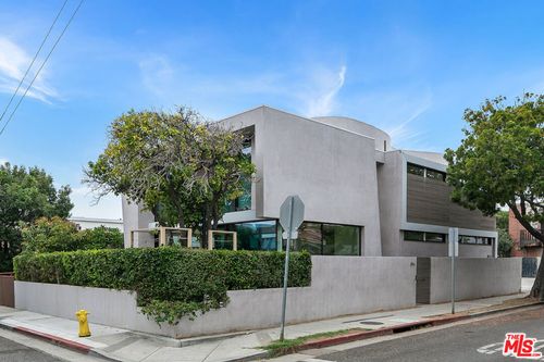 3104 7th St, Santa Monica, CA, 90405-5625 | Card Image