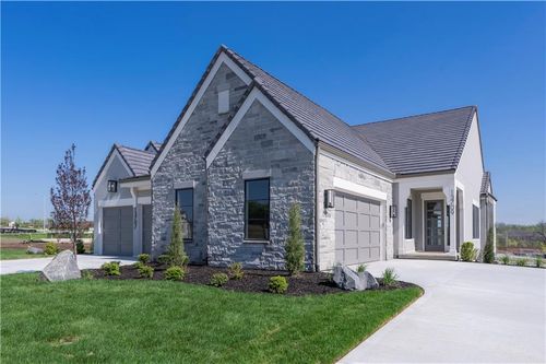 13709 Pembroke Cir, Leawood, KS, 66224-4206 | Card Image