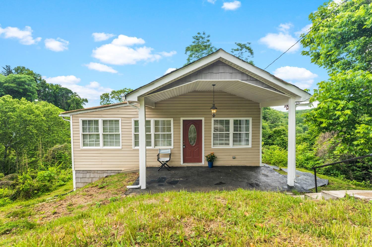 Willow St, Lynchburg, VA 24503