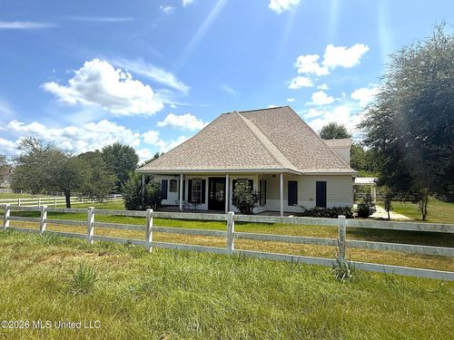 1072 Country Club Road, McComb, MS, 39648 | Card Image