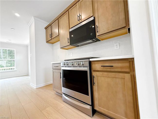 1390 Independence Blvd, House attached with 3 bedrooms, 4 bathrooms and null parking in Newport News VA | Image 6