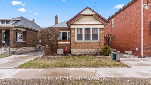 1084 Trafalgar St, London, ON, N5Z1G7 | Card Image