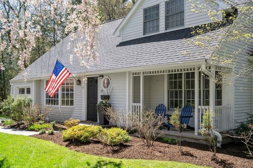 99 Parker Rd, Wellesley, MA, 02482-2230 | Card Image