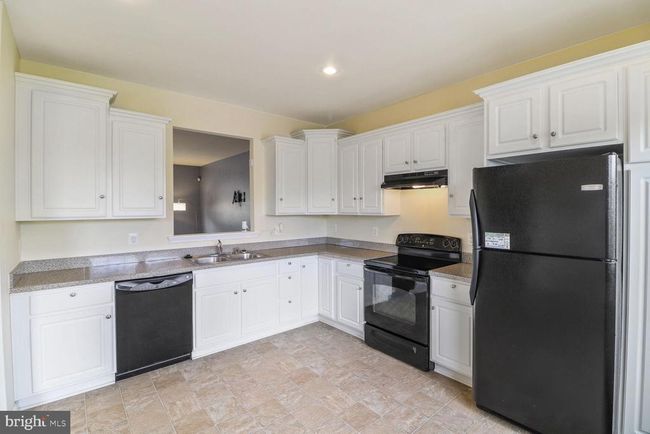 16 Karendale Ct, Townhouse with 3 bedrooms, 3 bathrooms and null parking in Windsor Mill MD | Image 5