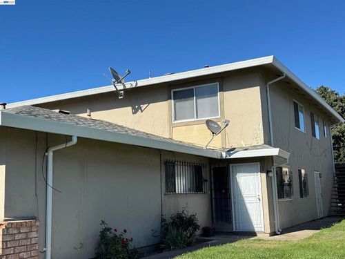 2-4416 Calandria St, Stockton, CA, 95207-7769 | Card Image