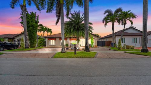 8775 Nw 168th St, Miami Lakes, FL, 33018-6128 | Card Image