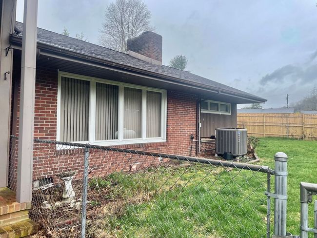 334 Old Kentucky Tpke, House other with 4 bedrooms, 3 bathrooms and null parking in Cedar Bluff VA | Image 22