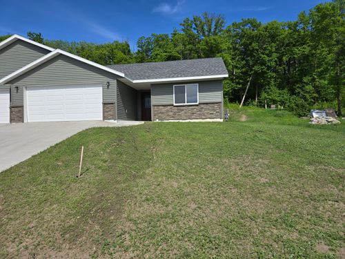 1477 Michigan Ave, Detroit Lakes, MN, 56501-4719 | Card Image