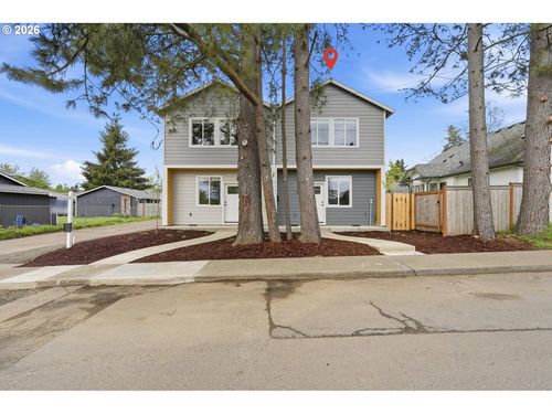 8665 Se Insley St, Portland, OR, 97266-3828 | Card Image