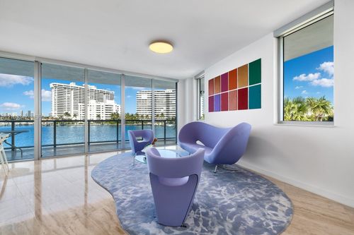 301-1470 16th St, Miami Beach, FL, 33139-2295 | Card Image