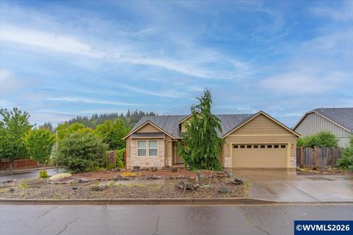 911 Ike Mooney Rd Ne, Silverton, OR, 97381-8737 | Card Image