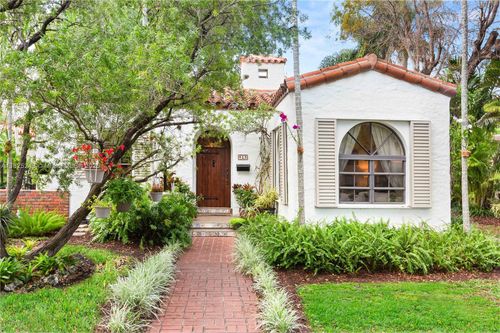 425 Cadagua Ave, Coral Gables, FL, 33146-1707 | Card Image
